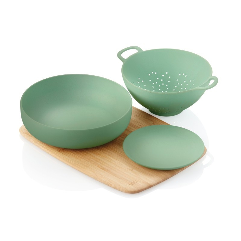 SET A PETIT DEJEUNER : PETITE ASSIETTE - BOL - PETITE PASSOIRE ET PLA