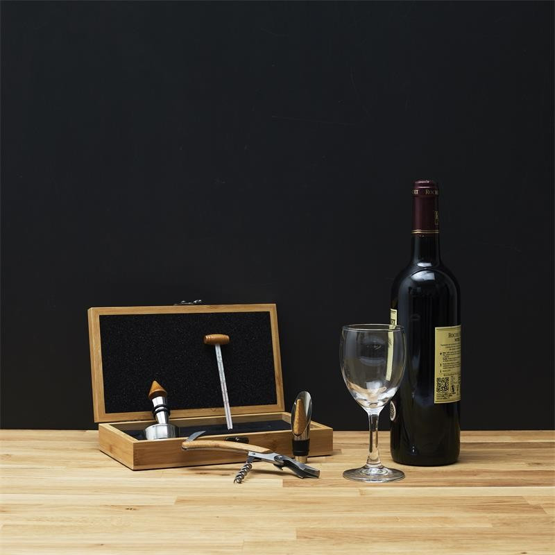 COFFRET EN BAMBOU POUR LE VIN 5 ACCESSOIRES M6